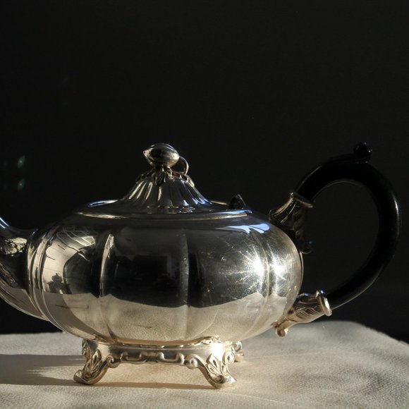 [VIKING PLATE / REED & BARTON] Vintage Silver Pumpkin Tea Set (3 pcs.) - Picture 3 of 15